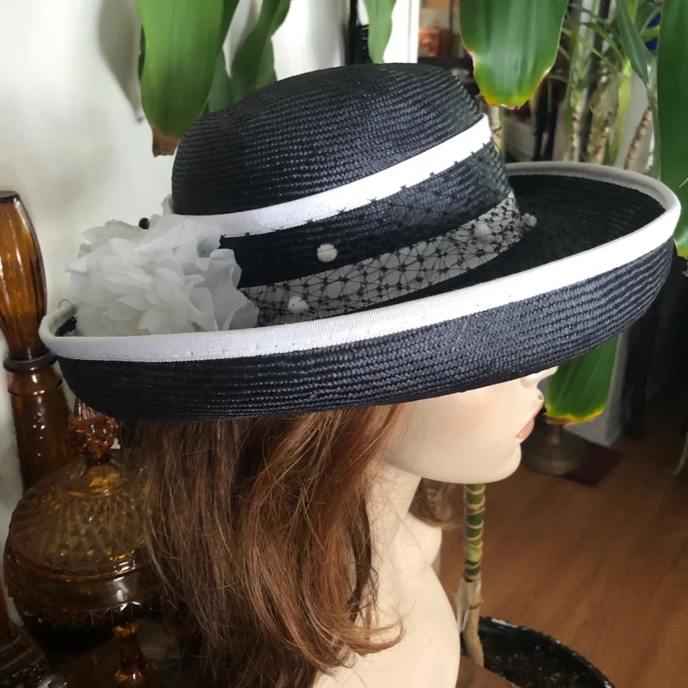 Vintage Black & White Derby Hat - Picture 12 of 12